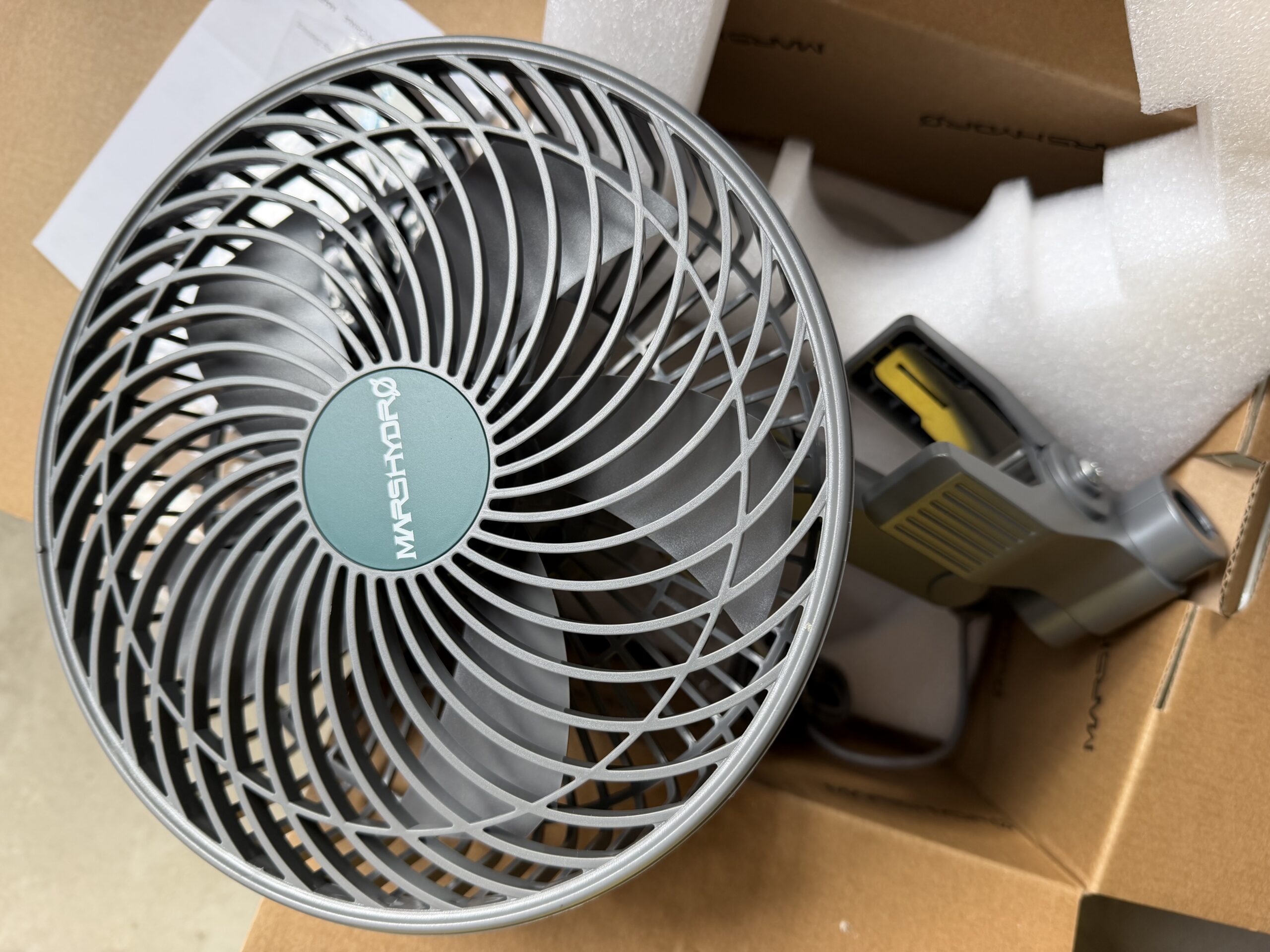 Mars Hydro clip-on ventilator